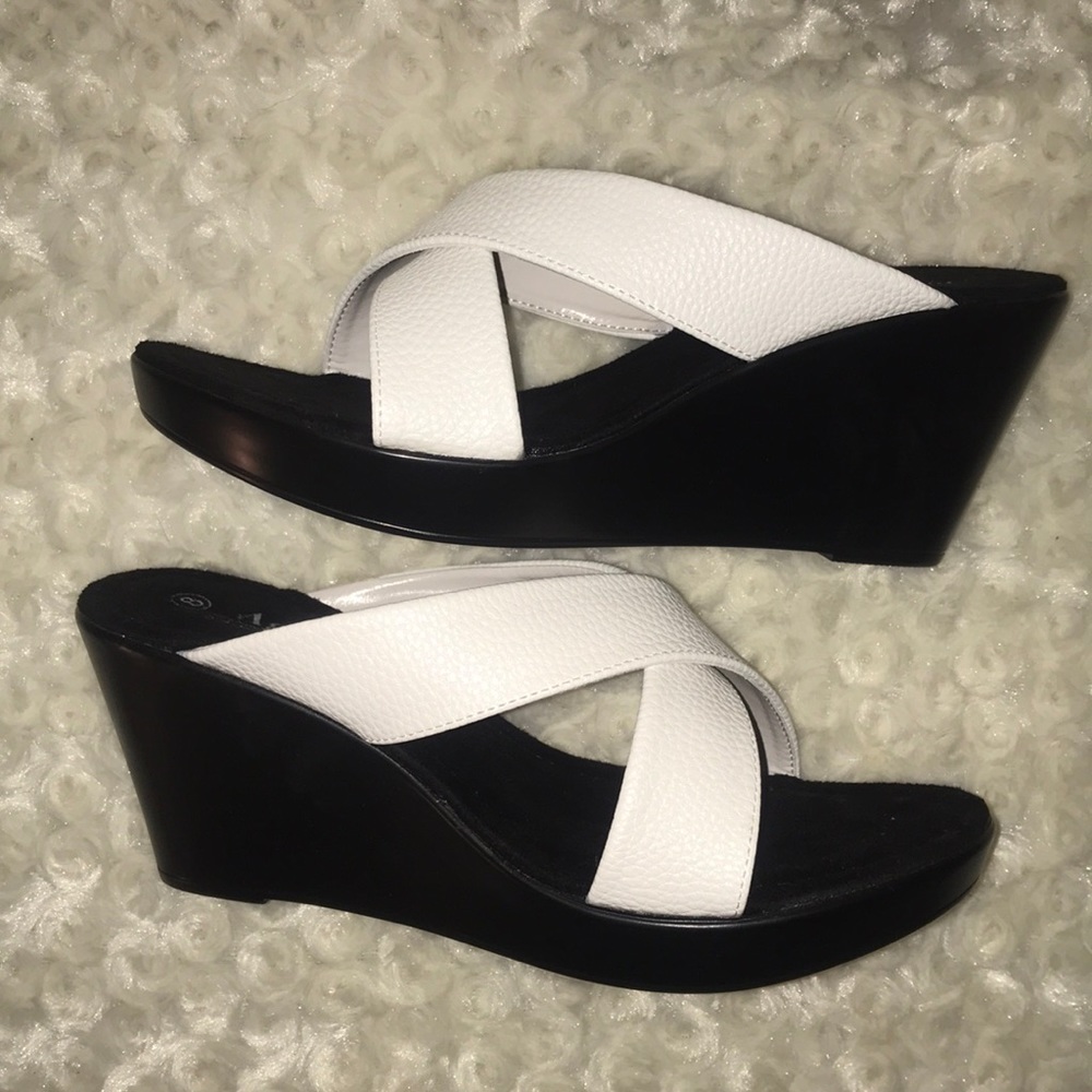 Agape Pamela White Wedge Sandals Size 8